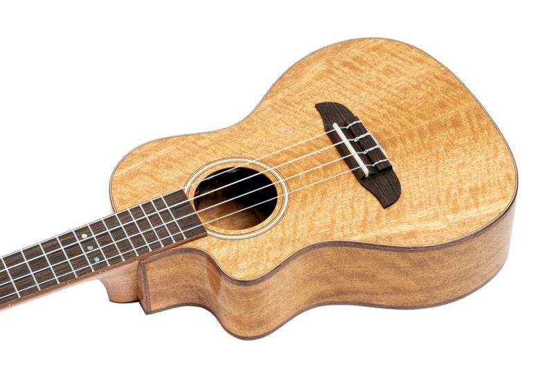 Ortega RUMG-CE Concert Ukulele Left m/bag