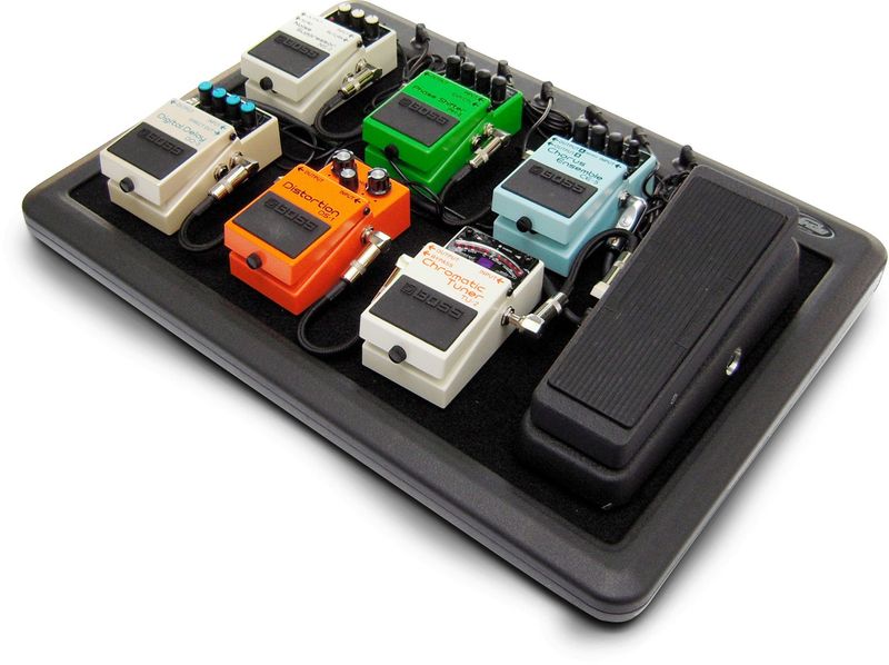 SKB Cases 1SKB-PS-8-EU Pedalboard med plass til opptil 8 pedaler av standardstørrelse.