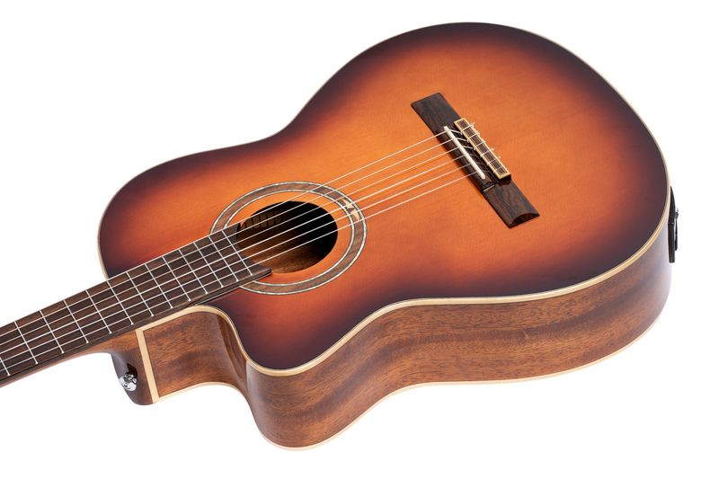 Ortega RCE238SN-FT-L Klassisk gitar 4/4 Size, med mik, Slim neck, Left