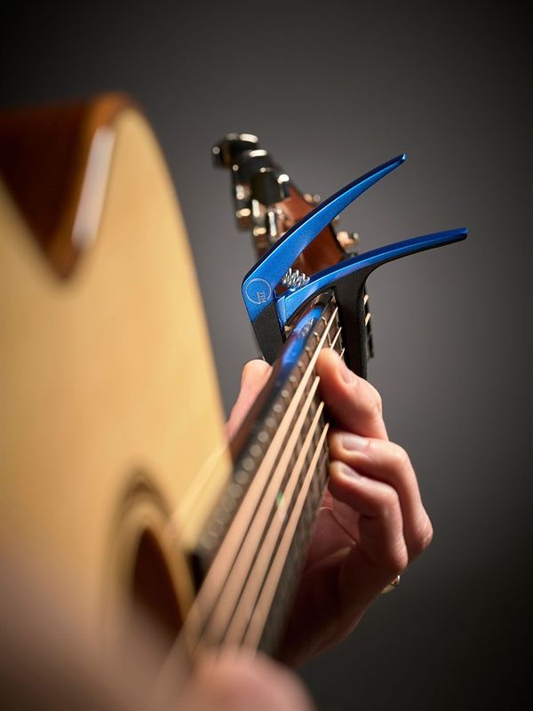 G7th Nashville Capo 6 String Blue
