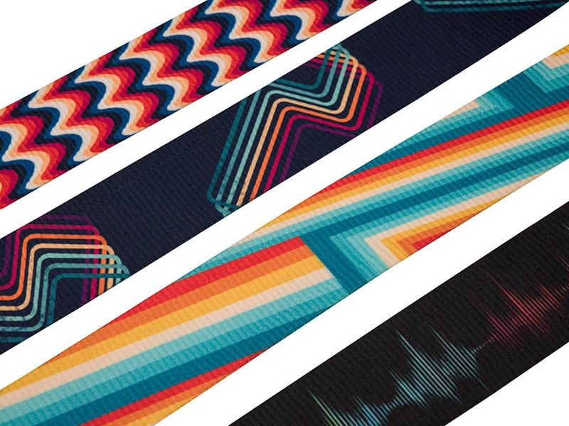 Fender  Retro ribbed poly guitar strap, sound wave design