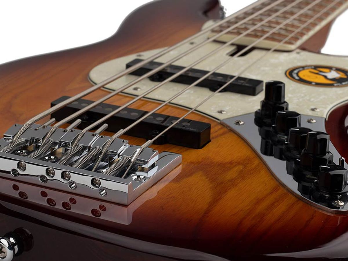 Sire V8 Series Marcus Miller swamp ash 5-string active bass guitar tobacco sunburst