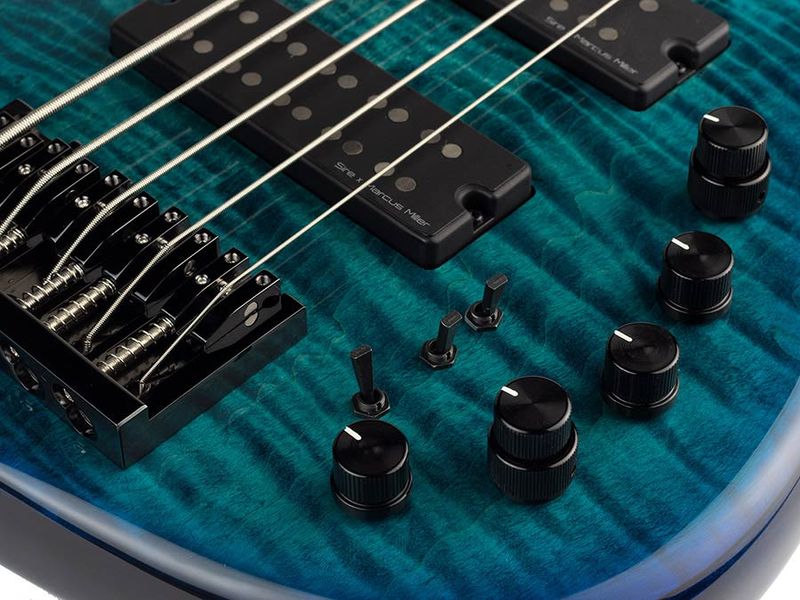 Sire M7 2nd Gen Series Marcus Miller Alder + Solid Maple 5-string Bass Guitar Transparent Blue