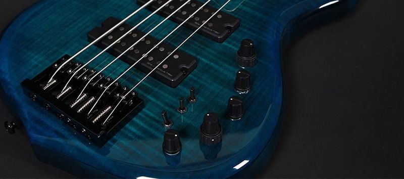 Sire M7 2nd Gen Series Marcus Miller fretless Alder + Solid Maple 5-string Bass Guitar Transparent Blue
