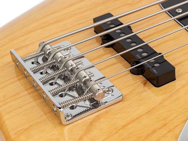 Sire V7 V 2nd Gen Series Marcus Miller Swamp Ash 5-string Bass Guitar Natural