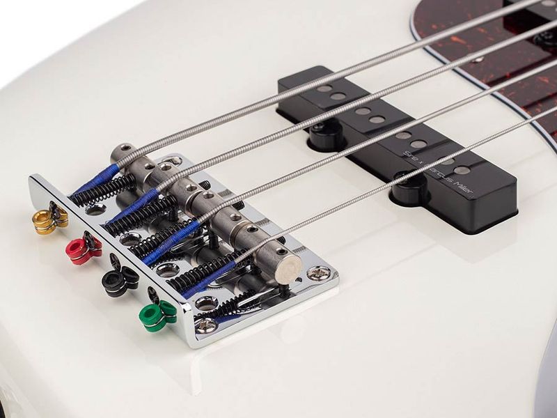 Sire V7 2nd Gen Series Marcus Miller fretless Alder 4-string Bass Guitar Antique White