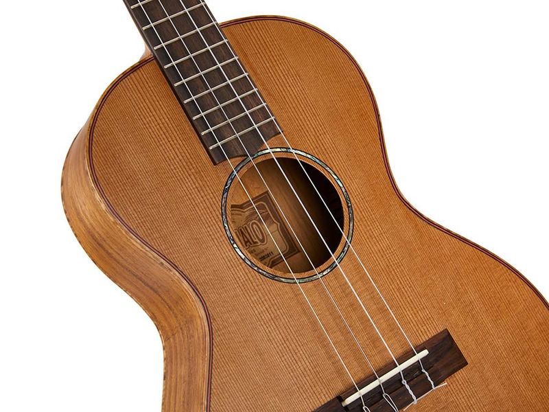 Mahalo Master Series, all solid baritone ukulele, natural, with bag