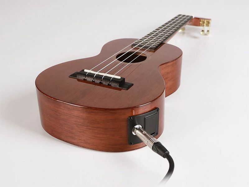Mahalo Java Series, concert ukulele, 1V+1T (MVT2), vintage natural, with padded bag & strap