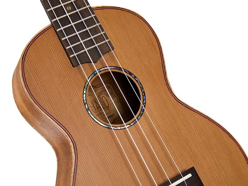Mahalo Master Series, all solid concert ukulele, natural, with bag
