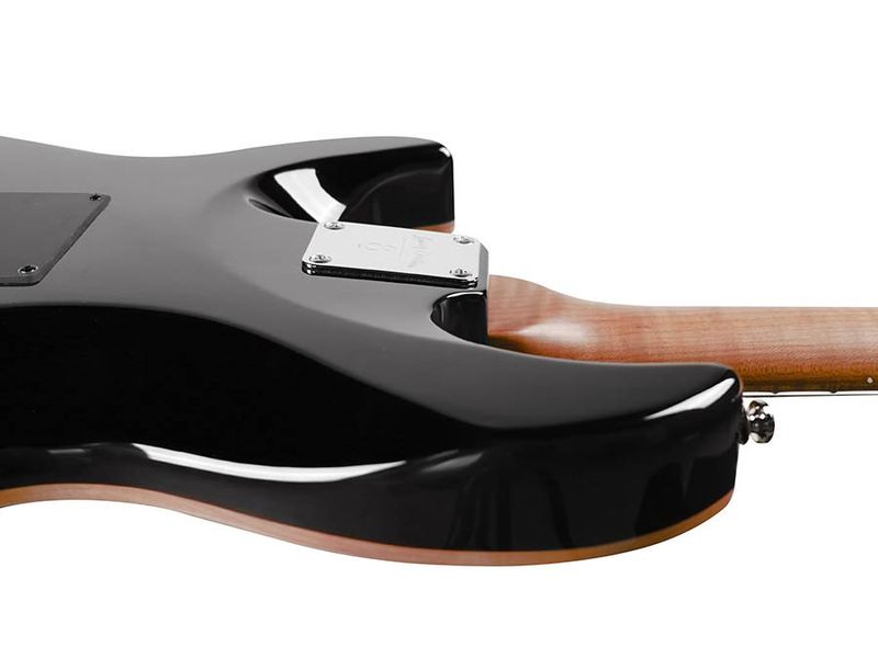 Sire S7FM/TBK Larry Carlton electric guitar S-style with flamed maple top transparent black