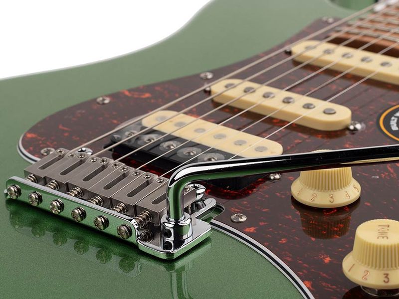 Sire S7/SG Larry Carlton electric guitar S-style sherwood green
